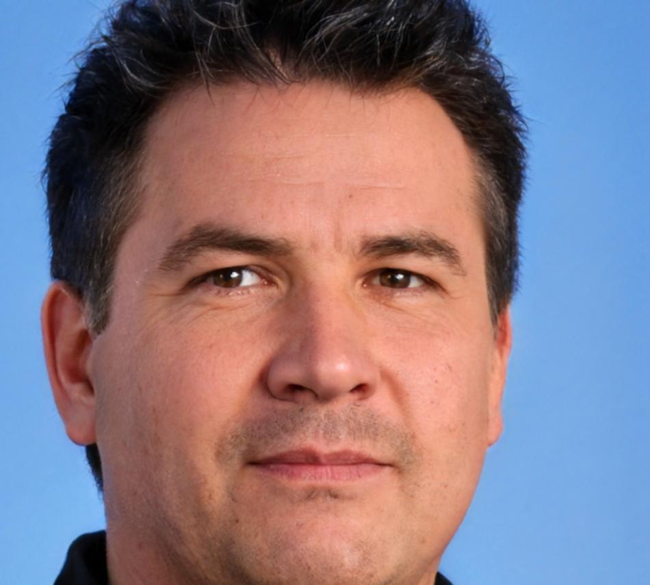 Porträtfoto von Clemens Roßmeier